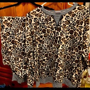 Leopard print  women’s velour lounge set